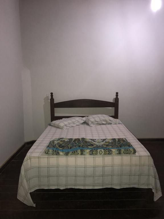 Hôtel Camping Do Noel - Chales à São Tomé das Letras Extérieur photo